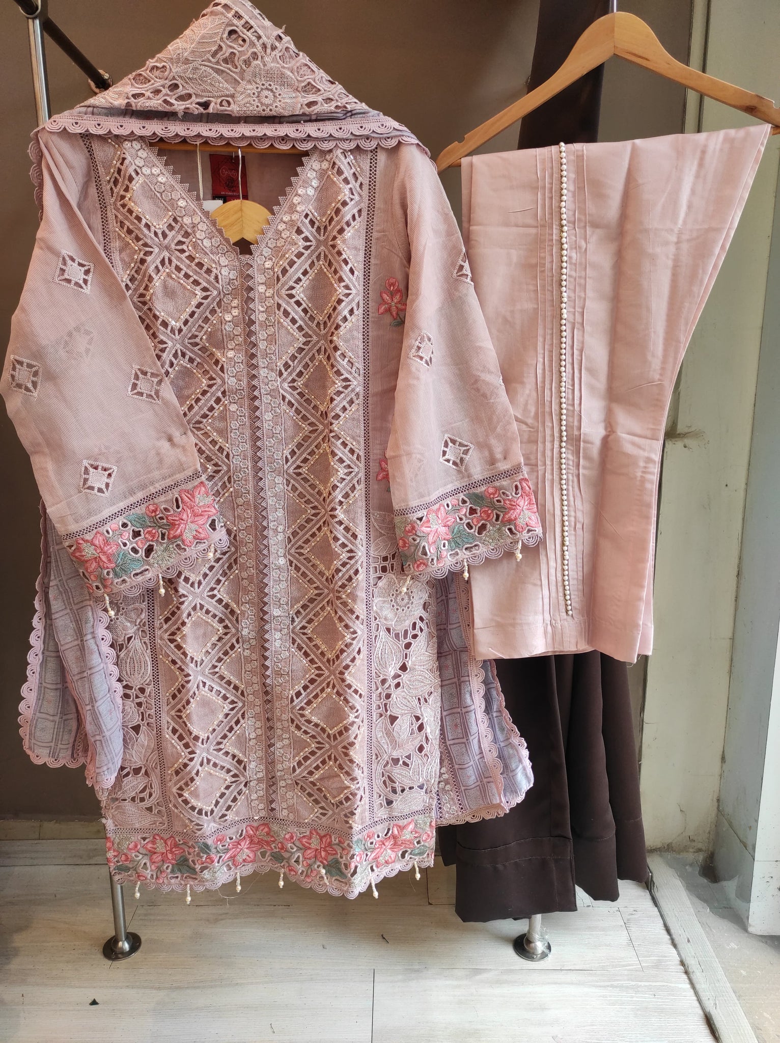 Pink cutwork tunic set