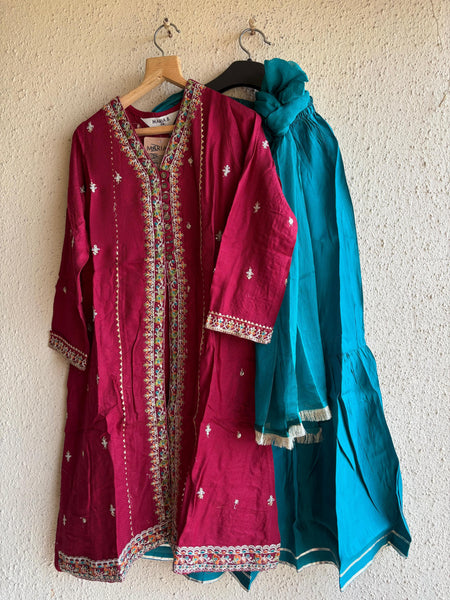 3 Piece Embroidered Lawn Suit | MKS-EF23-23