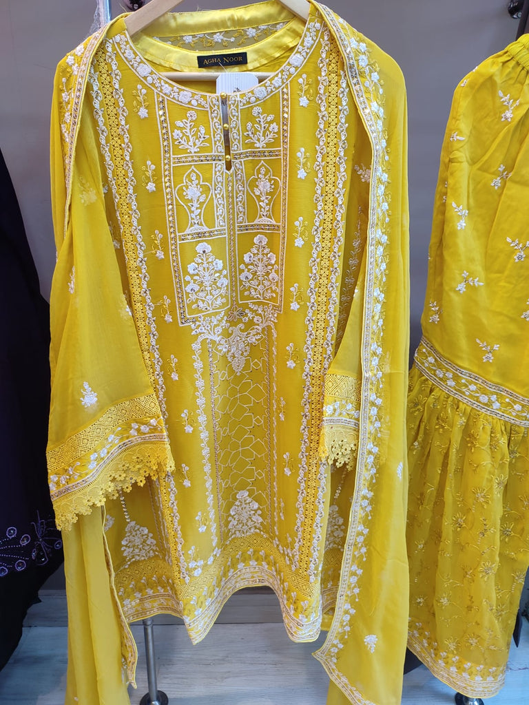 Agha noor clearance yellow kurta